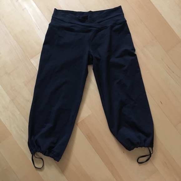 Lululemon pants size 8